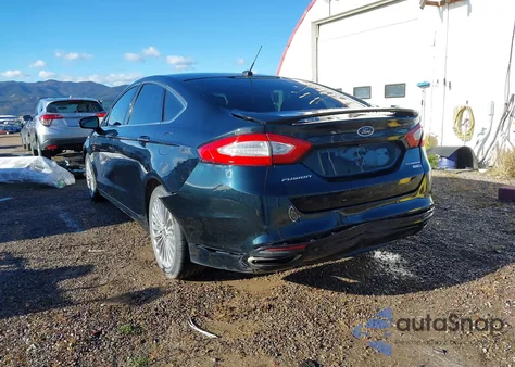 2014 Ford Fusion Titanium z USA, uszkodzony, nr VIN 3FA6P0D95ER112546